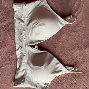 Hanes Women's Light Green Bra